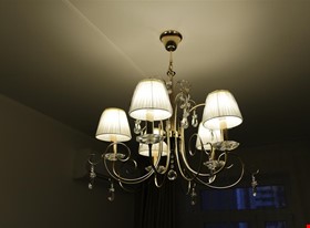 SIA DARAMVISU  - примеры работ: Darbs ar lustrām, lampām, vadiem, rozetēm, kameram un slēdžiem  - фото №11