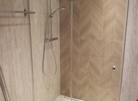 SIA DARAMVISU  - примеры работ: Flīzēšana keramogranits, marmors, 45° leņķi  - фото №15