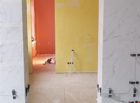 SIA DARAMVISU  - примеры работ: Flīzēšana keramogranits, marmors, 45° leņķi  - фото №3