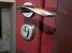 Sergejs - darbu piemēri: металлическая дверь после взлома - foto Nr.1