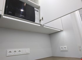 Vitālijs Z. - darbu piemēri: Кухня с глянцевыми фасадами и подсветкой - foto Nr.6