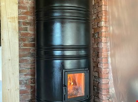 Raitis - darbu piemēri: Krāsnis, plītis, apaļās krāsnis un kamīni - foto Nr.19