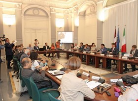 Edīte L. - примеры работ: Sinhronā  un secīgā tulkošana - фото №1