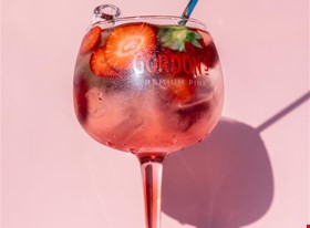 laura sproģe - darbu piemēri: Produktu fotogrāfija - foto Nr.2