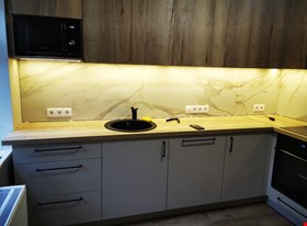 Edgars Jansons - darbu piemēri: Virtuves paneļa flīzēšna - foto Nr.9