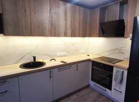 Edgars Jansons - darbu piemēri: Virtuves paneļa flīzēšna - foto Nr.2